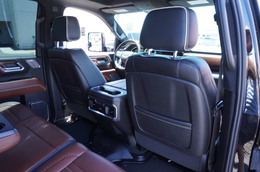 Certified 2024 GMC Sierra 3500 Denali Ultimate AWD/4WD image 11