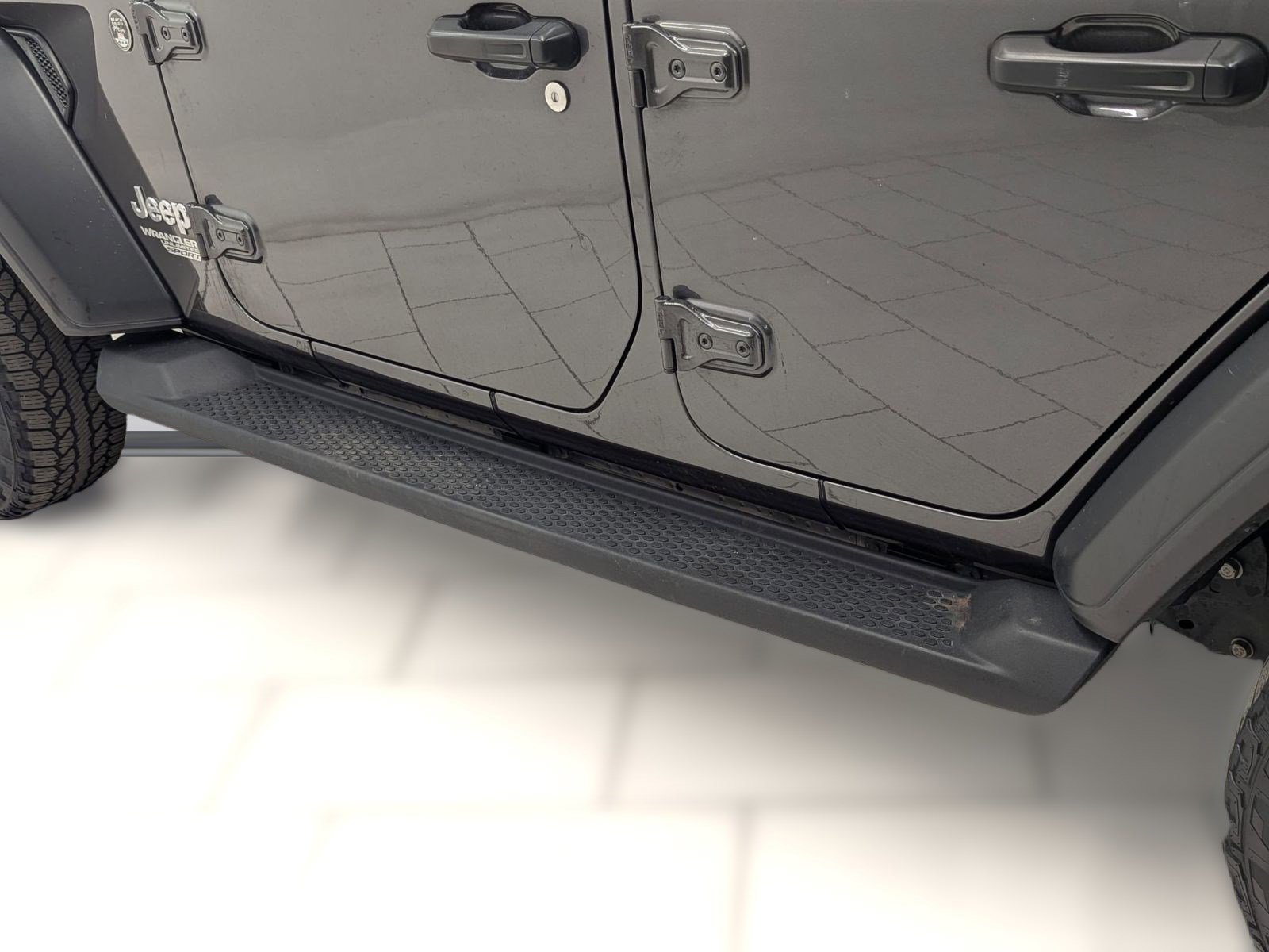 Used 2020 Jeep Wrangler Unlimited Sport image 17