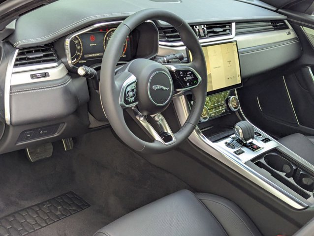 New 2024 Jaguar XF R-Dynamic SE image 3