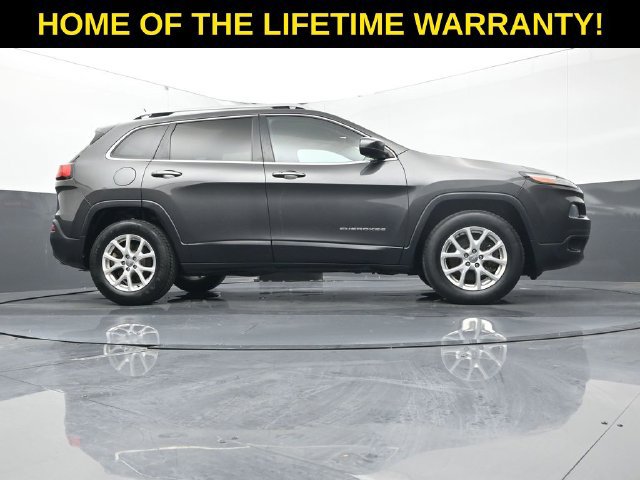 Used 2015 Jeep Cherokee Latitude w/ Comfort/Convenience Group AWD/4WD image 43
