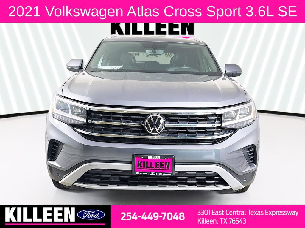 Used 2021 Volkswagen Atlas Cross Sport SE image 2