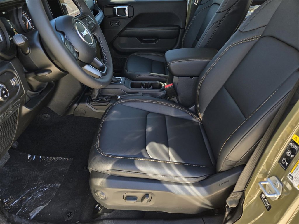 New 2025 Jeep Gladiator Sport image 17