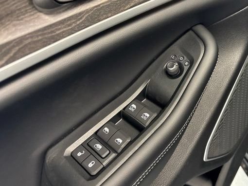 New 2026 Jeep Grand Cherokee Limited AWD/4WD image 20