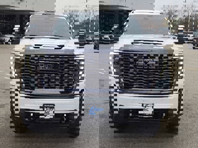 Used 2024 GMC Sierra 2500 Denali Ultimate image 4