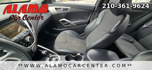 Used 2012 Hyundai Veloster w/ Style Pkg image 30