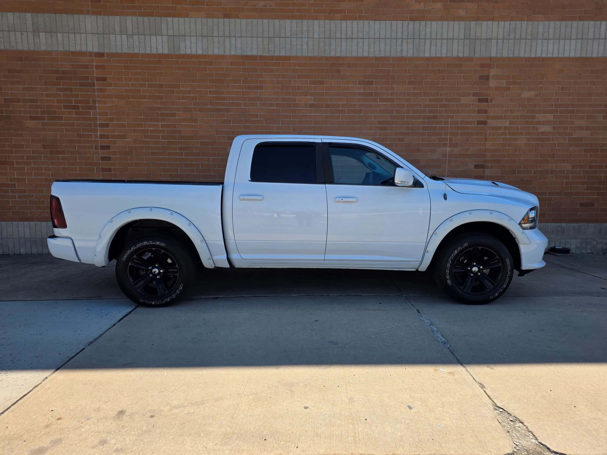 Used 2014 RAM 1500 Sport w/ Sport Premium Group AWD/4WD image 9
