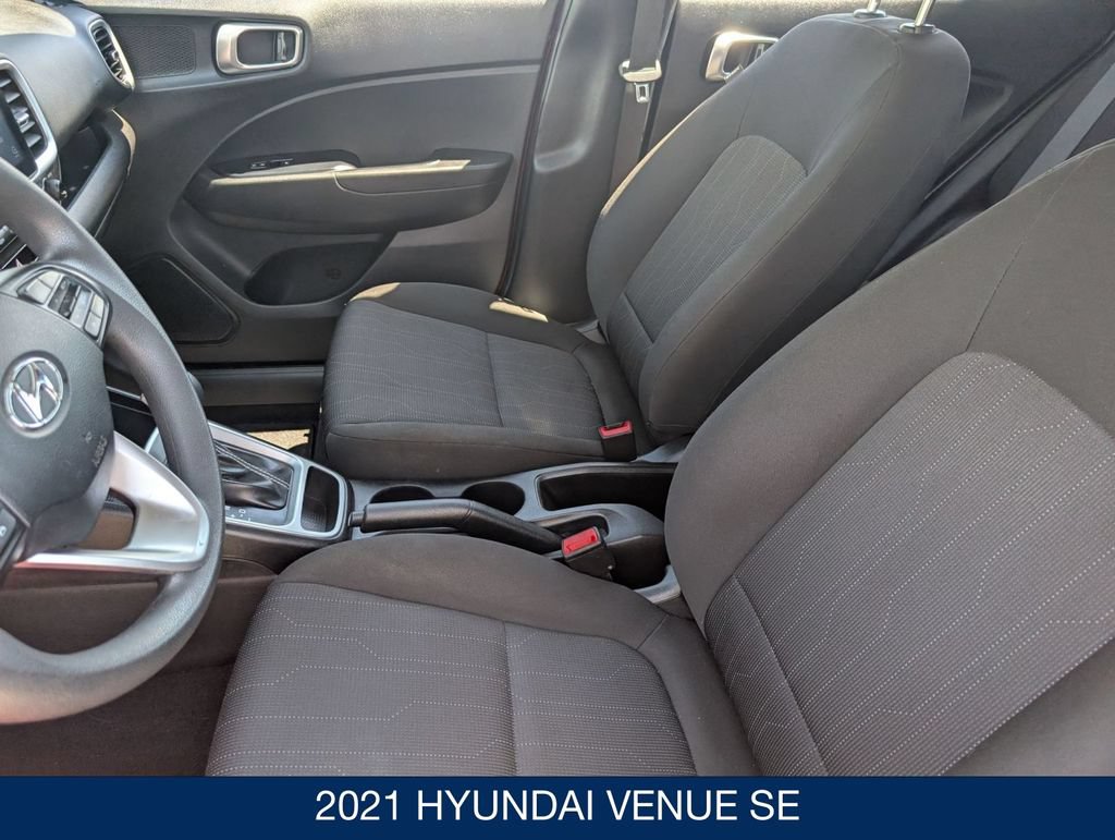 Certified 2021 Hyundai Venue SE FWD image 13
