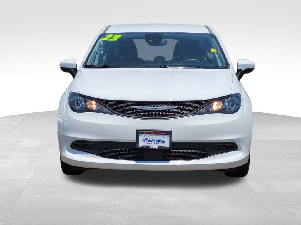 Used 2023 Chrysler Voyager LX FWD image 6