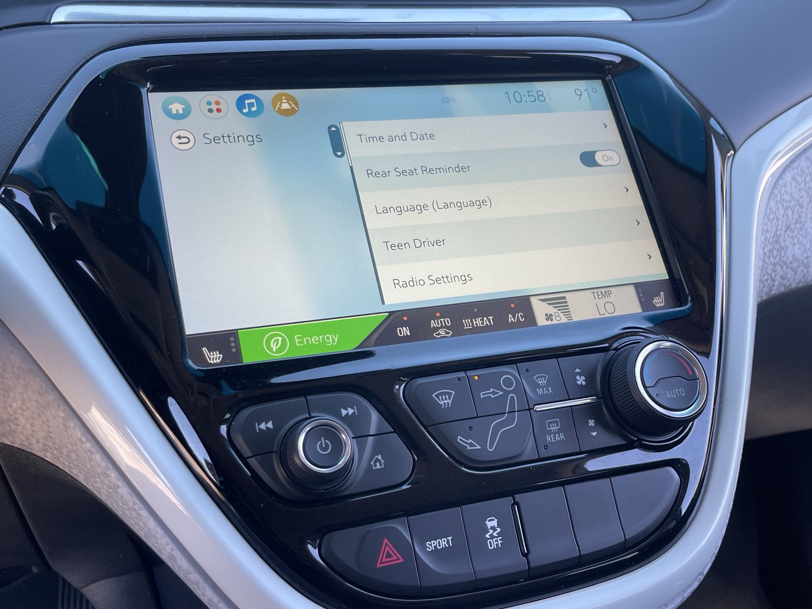 Certified 2020 Chevrolet Bolt Premier w/ Infotainment Package FWD image 30