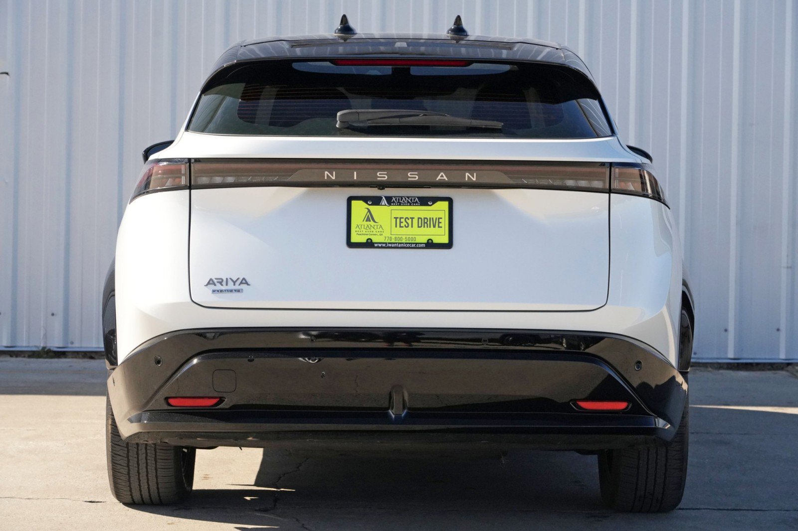 Used 2023 Nissan Ariya Premiere image 10