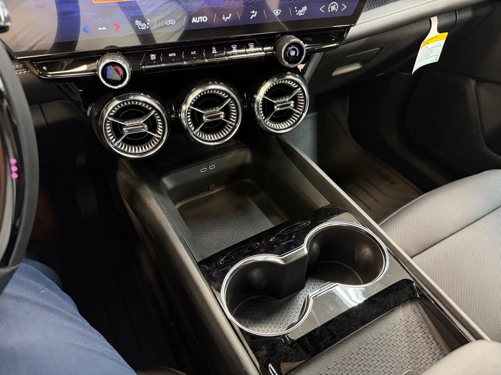 New 2025 Chevrolet Blazer EV LT w/ Super Cruise Package image 18