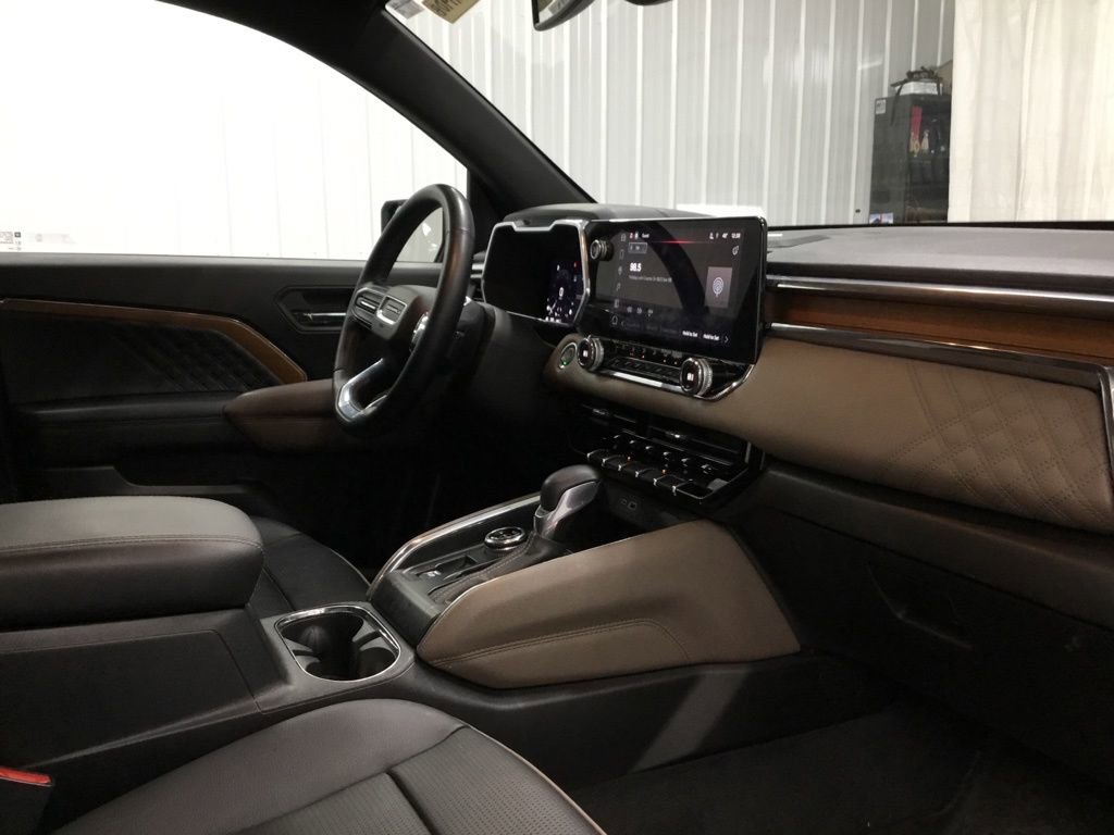 Used 2023 GMC Canyon Denali image 22