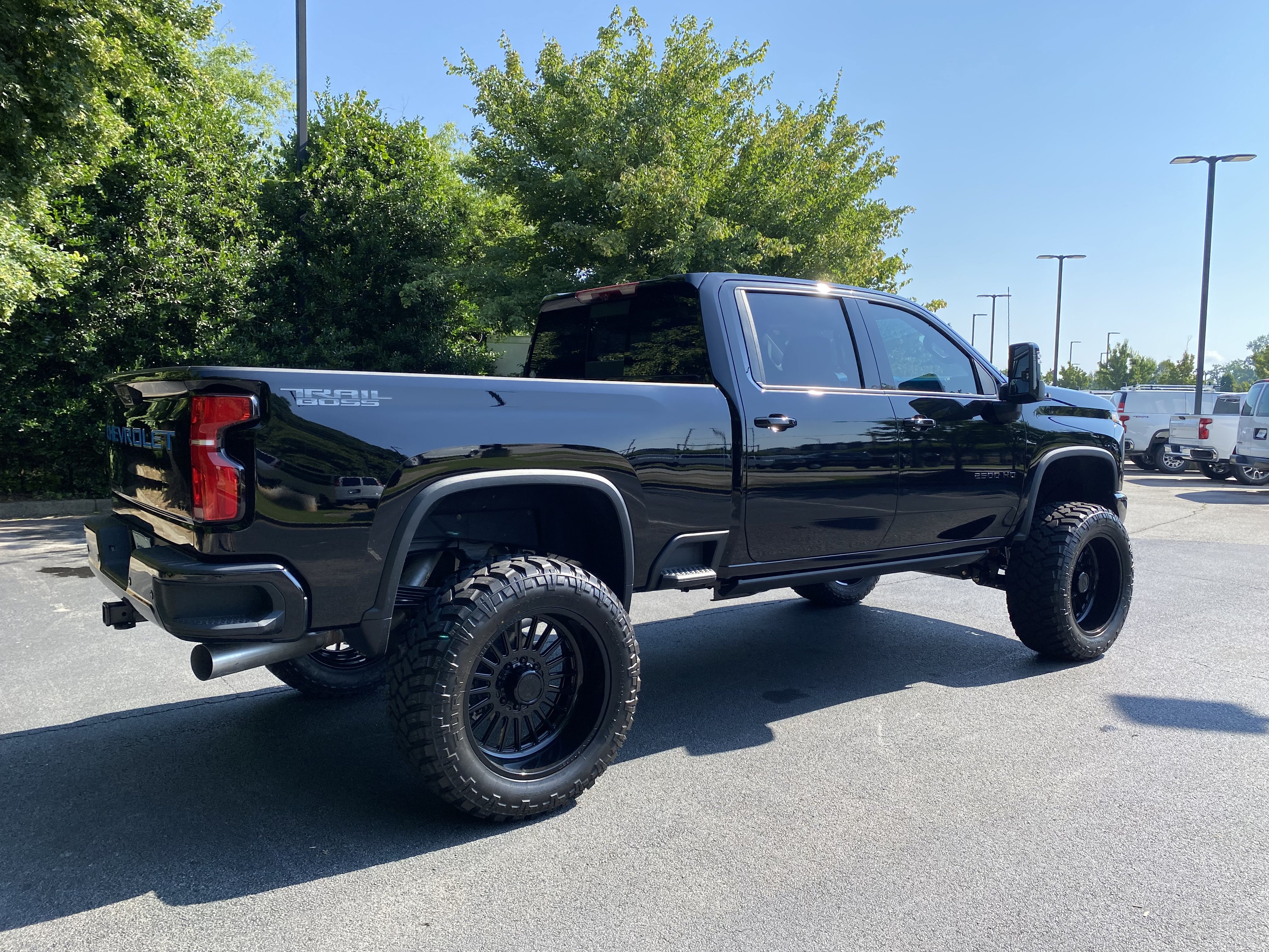 New 2025 Chevrolet Silverado 2500 LTZ w/ Trail Boss Package AWD/4WD image 9