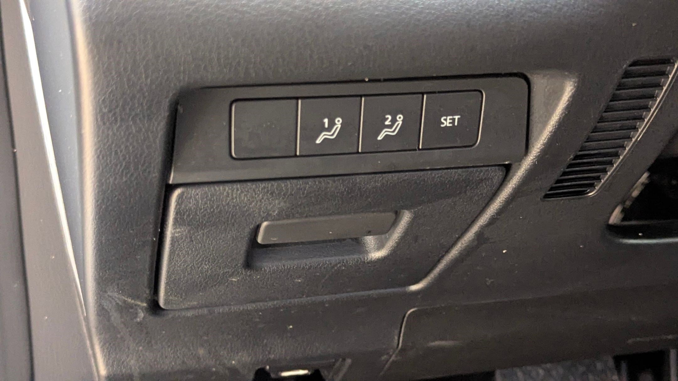 Used 2025 MAZDA CX-30 AWD 2.5 S w/ Preferred Package image 18