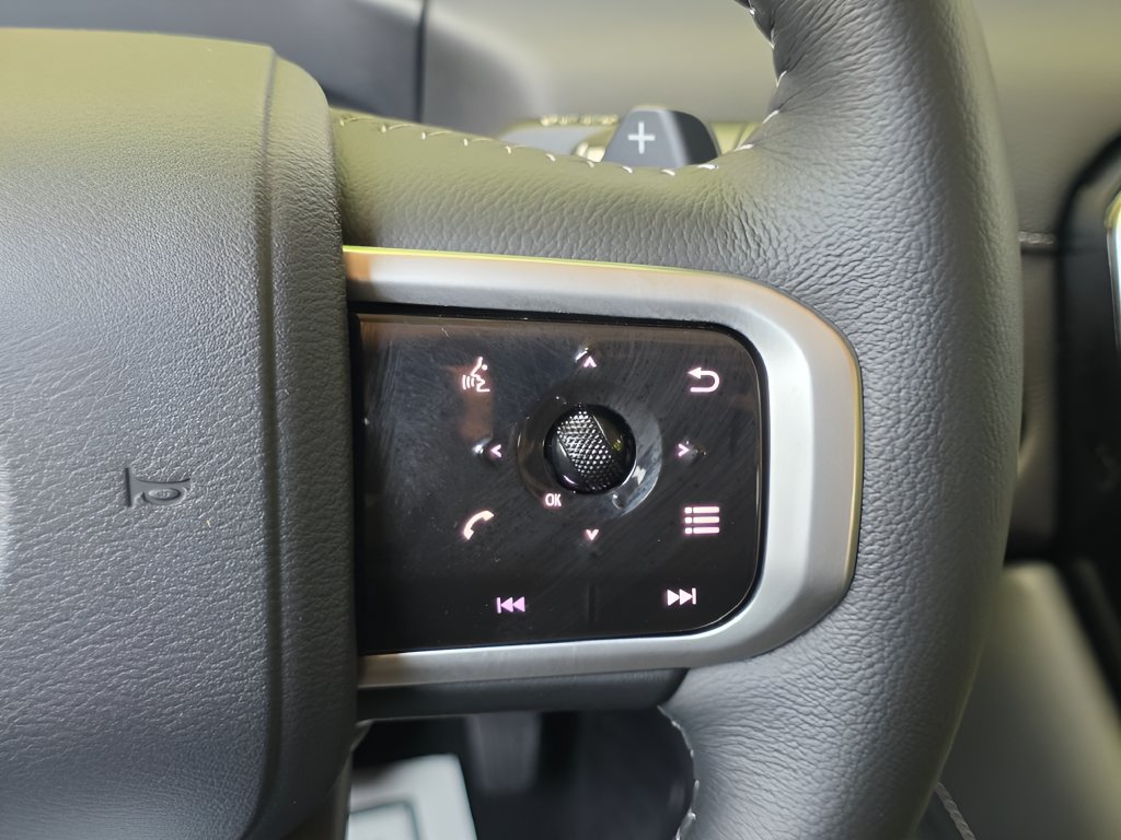 Used 2026 Nissan Armada SV AWD/4WD image 21
