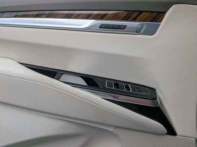New 2026 Cadillac Escalade Platinum Luxury w/ LPO, Floor Liner Package AWD/4WD image 28