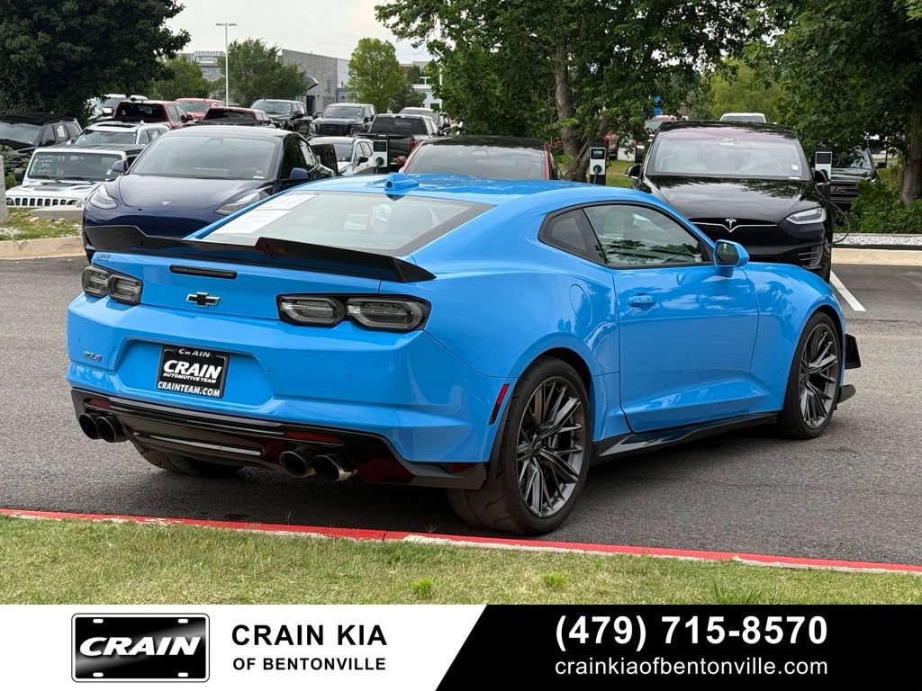 Used 2022 Chevrolet Camaro ZL1 RWD image 7