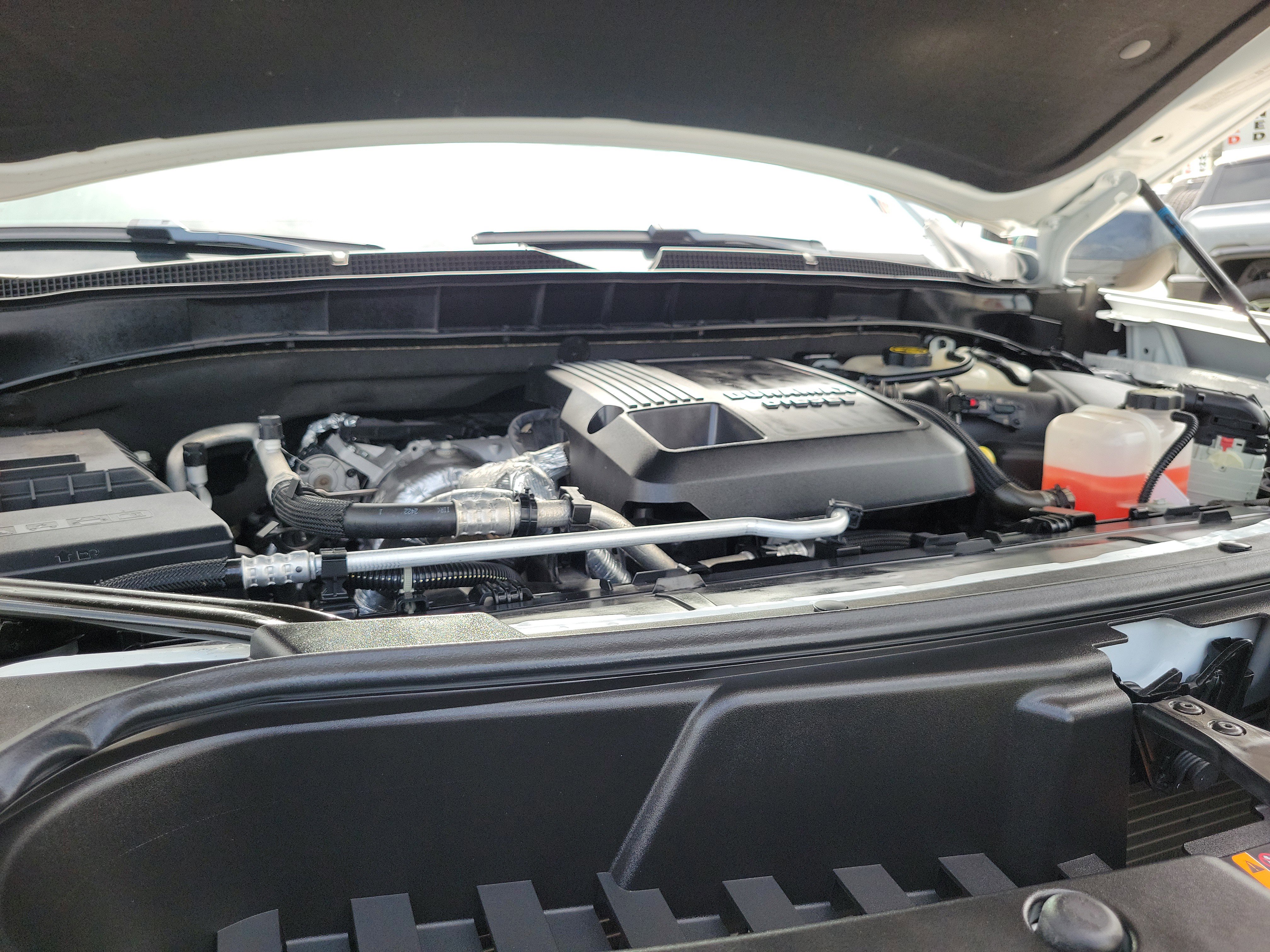 Used 2023 Chevrolet Suburban LT RWD image 29