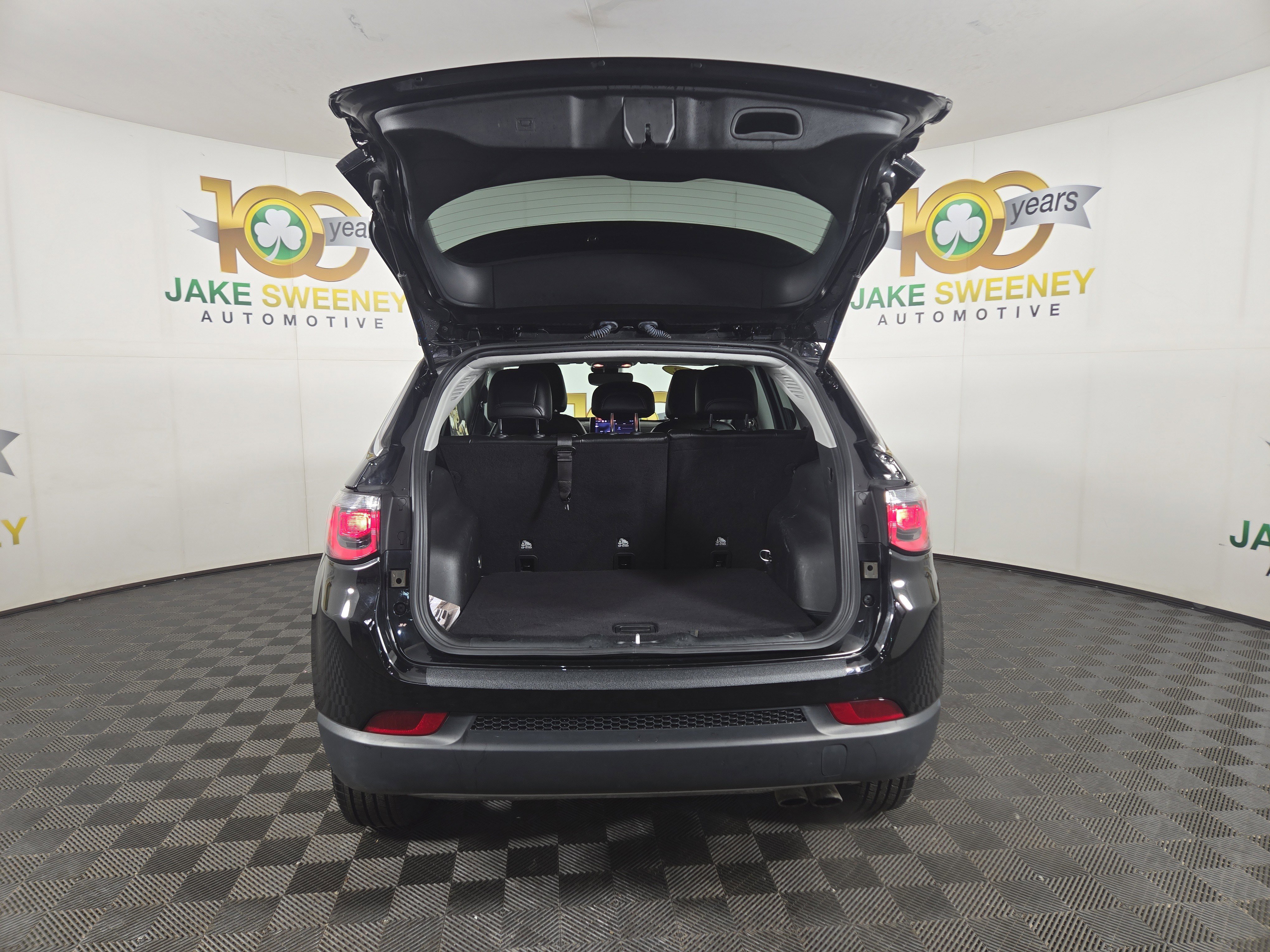 Used 2022 Jeep Compass Limited image 32