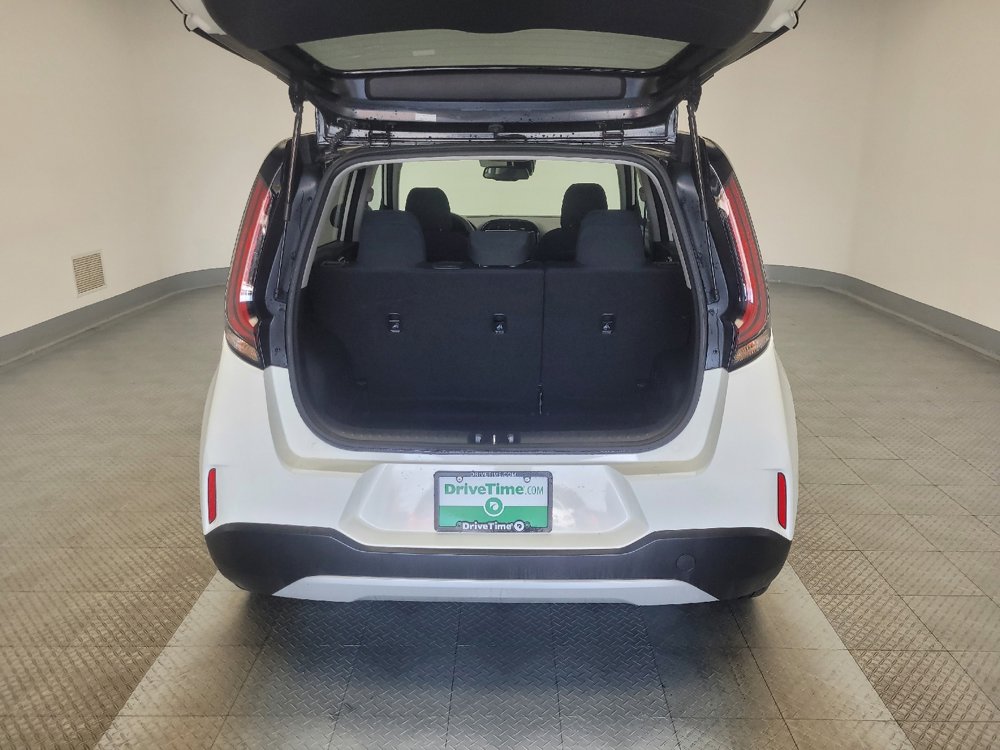 Used 2023 Kia Soul S image 29