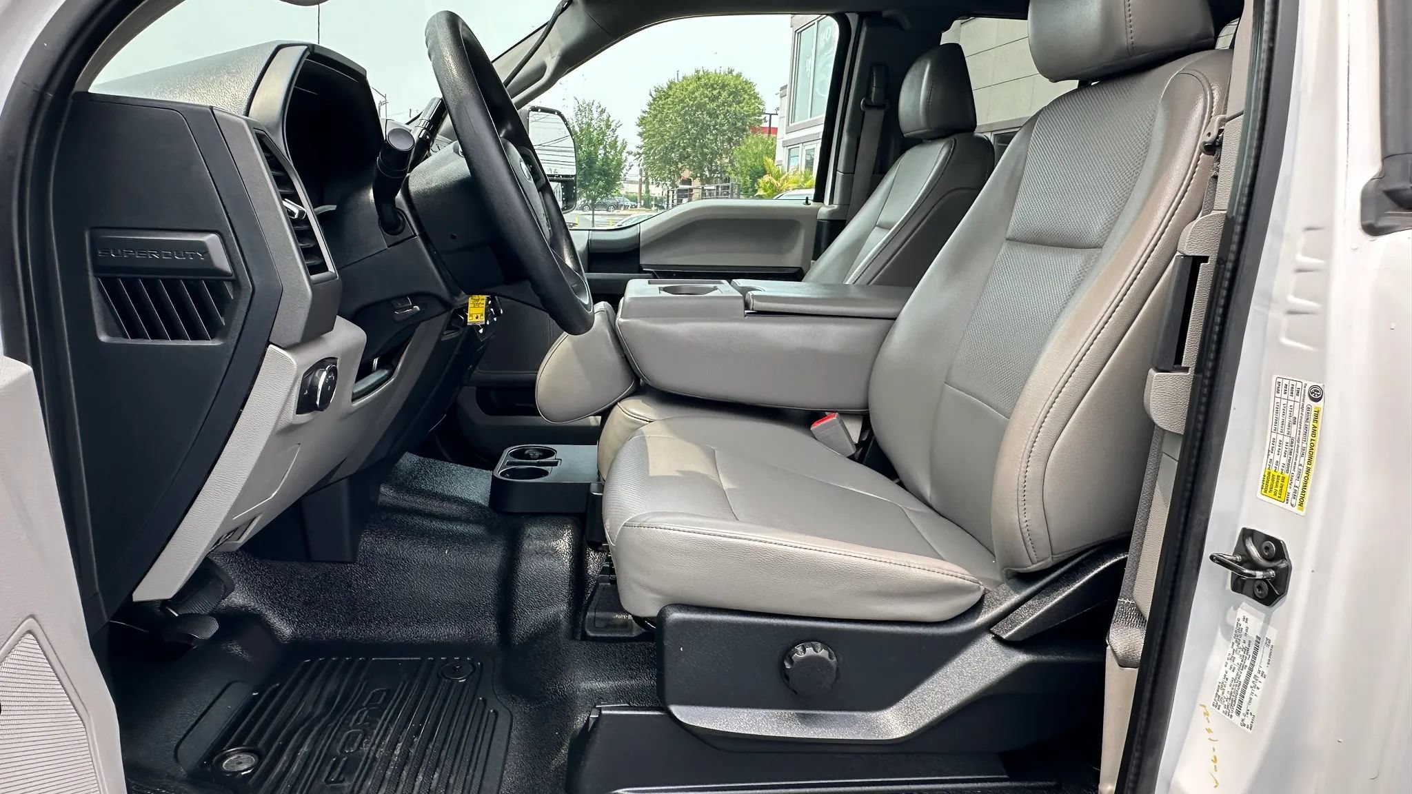 Used 2019 Ford F250 XL w/ Power Equipment Group AWD/4WD image 11