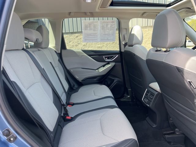 Used 2023 Subaru Forester Premium AWD/4WD image 13