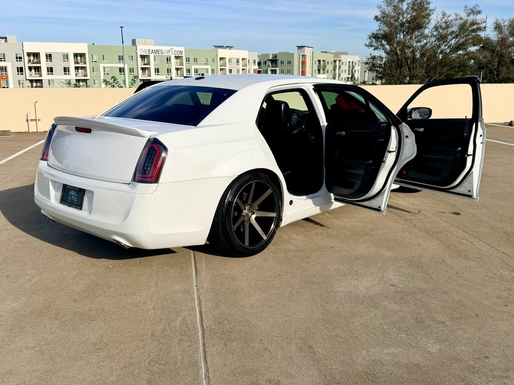 Used 2013 Chrysler 300 S RWD image 61