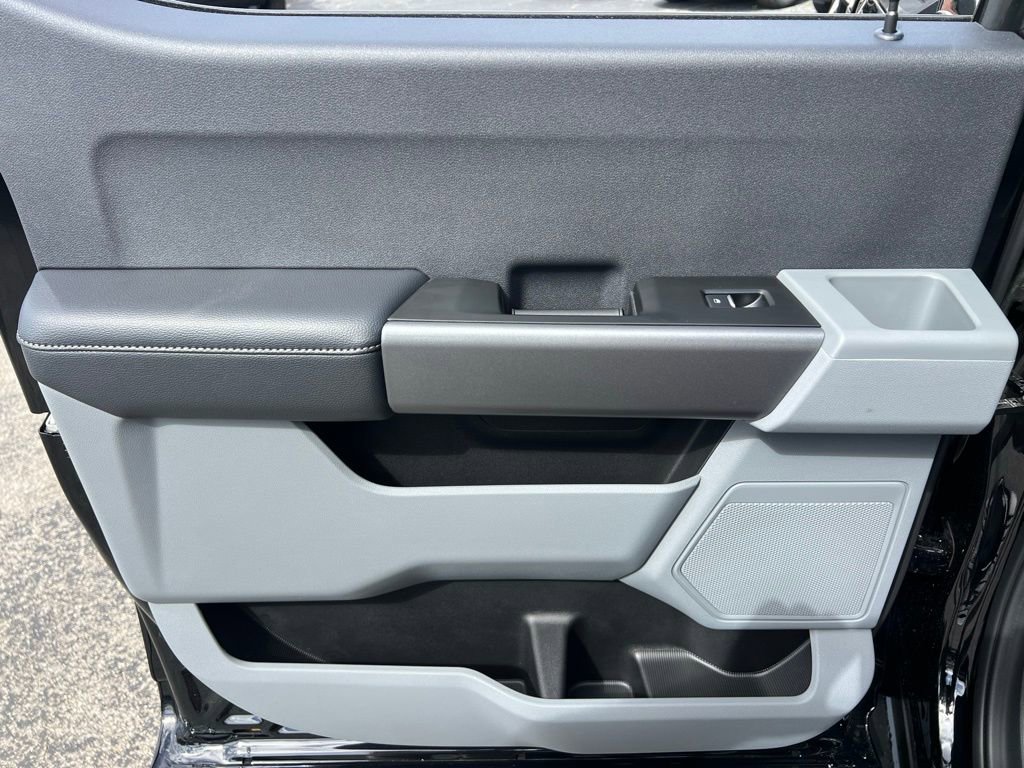 New 2026 Ford F250 XL w/ STX Appearance Package AWD/4WD image 16
