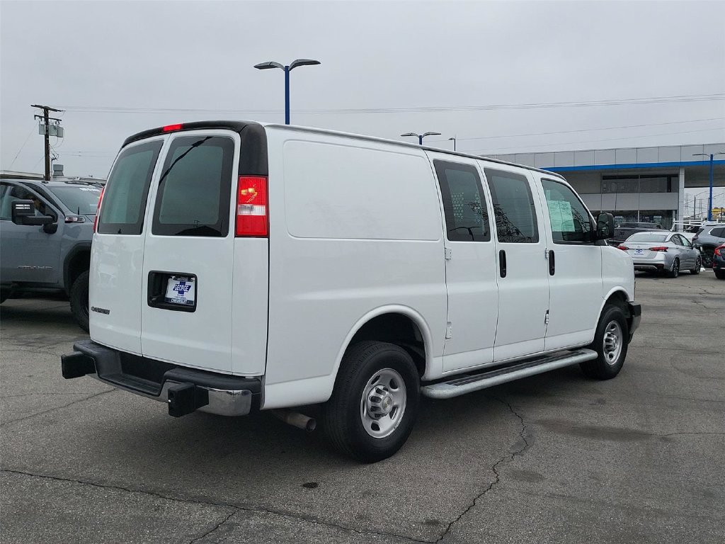 Used 2024 Chevrolet Express 2500 w/ Driver Convenience Package RWD image 26