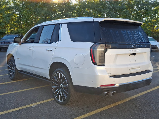 Certified 2025 Chevrolet Tahoe High Country AWD/4WD image 6