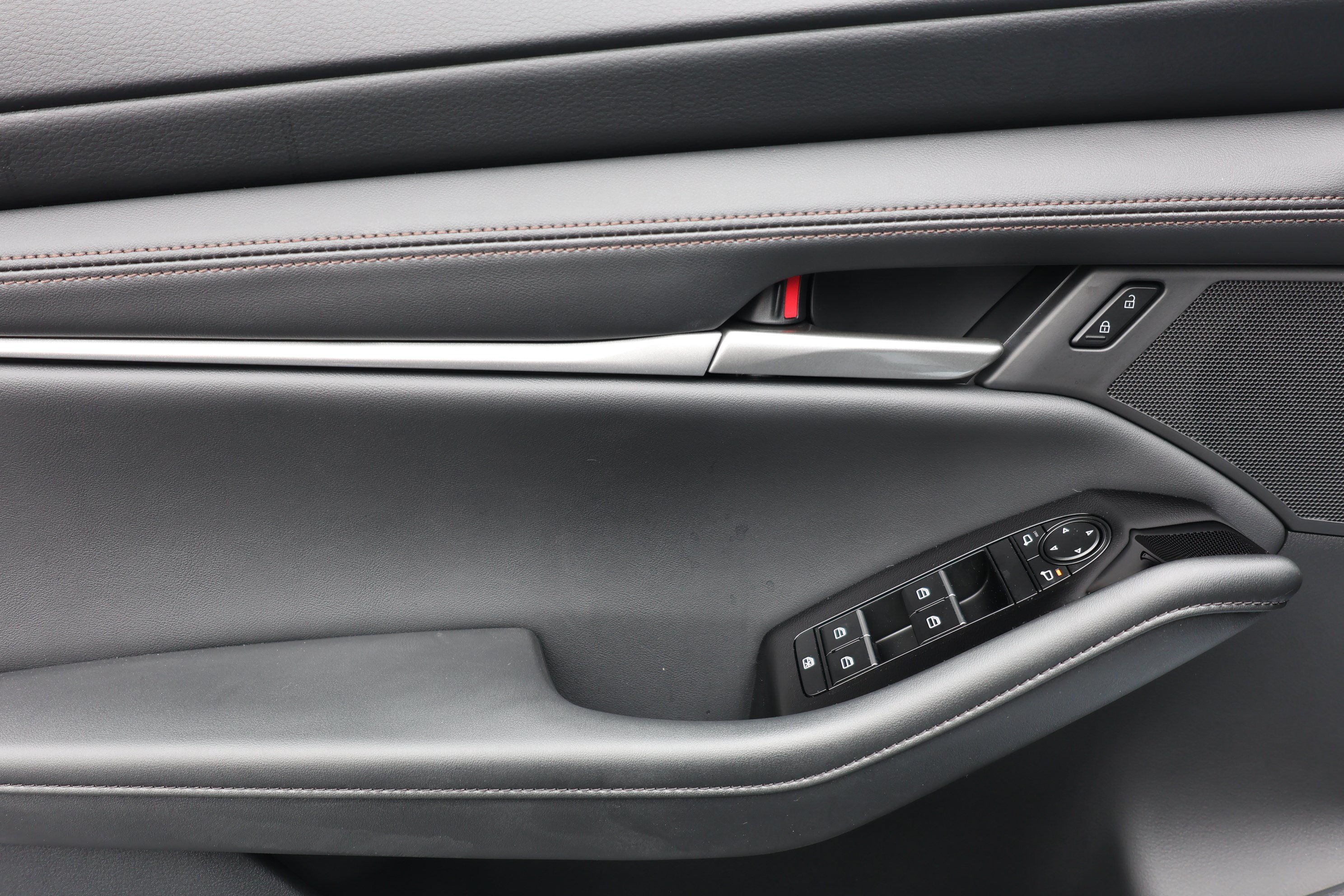 New 2026 MAZDA MAZDA3 s FWD image 17