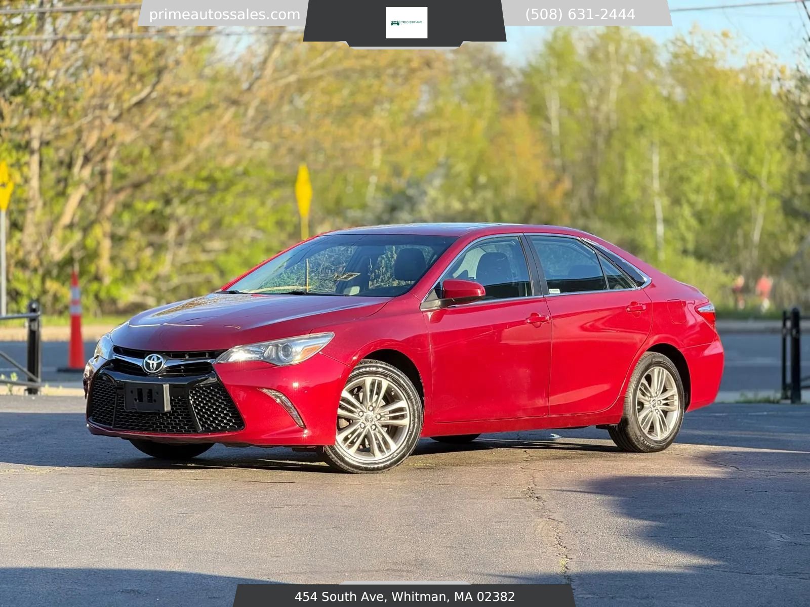 Used 2016 Toyota Camry SE w/ Moonroof Package FWD image 1