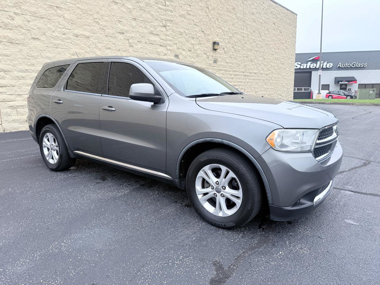 Used 2011 Dodge Durango Express AWD/4WD image 7