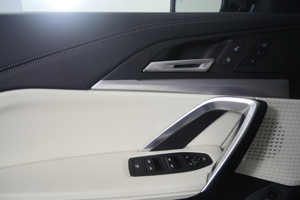 New 2027 BMW X2 xDrive28i AWD/4WD image 5
