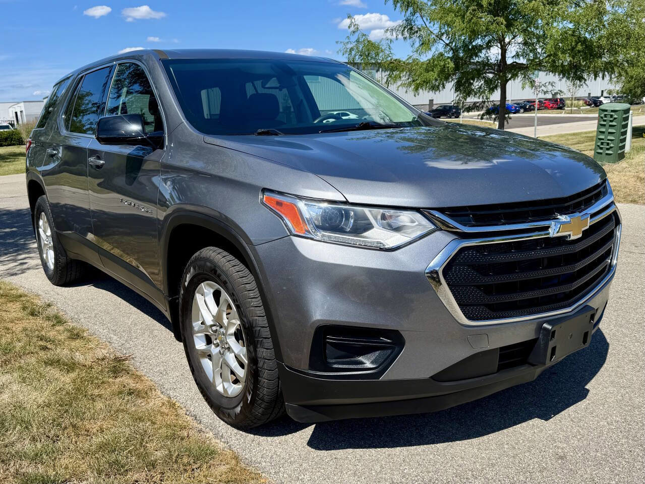 Used 2020 Chevrolet Traverse LS image 4