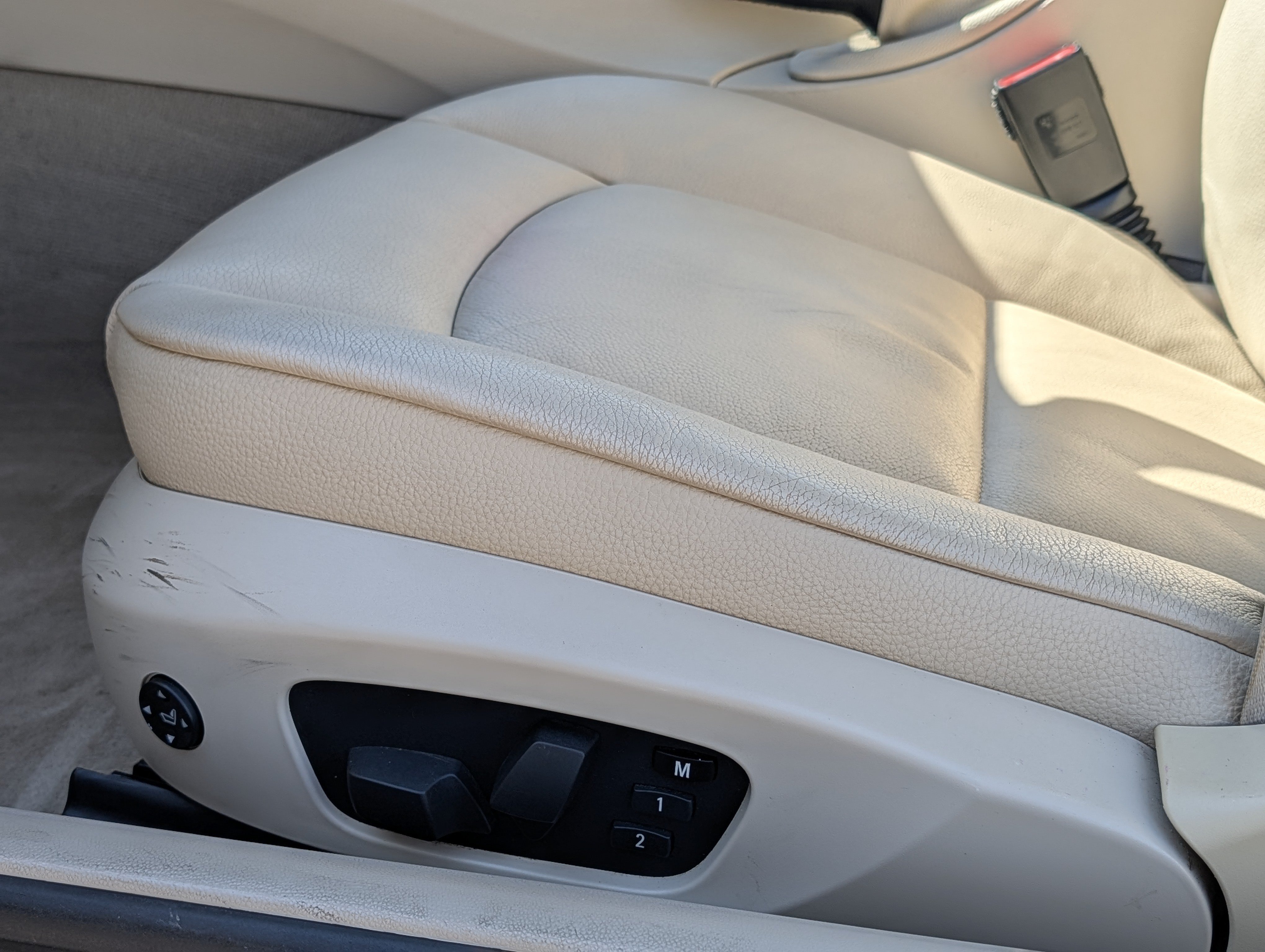 Used 2011 BMW 328i Convertible RWD image 24