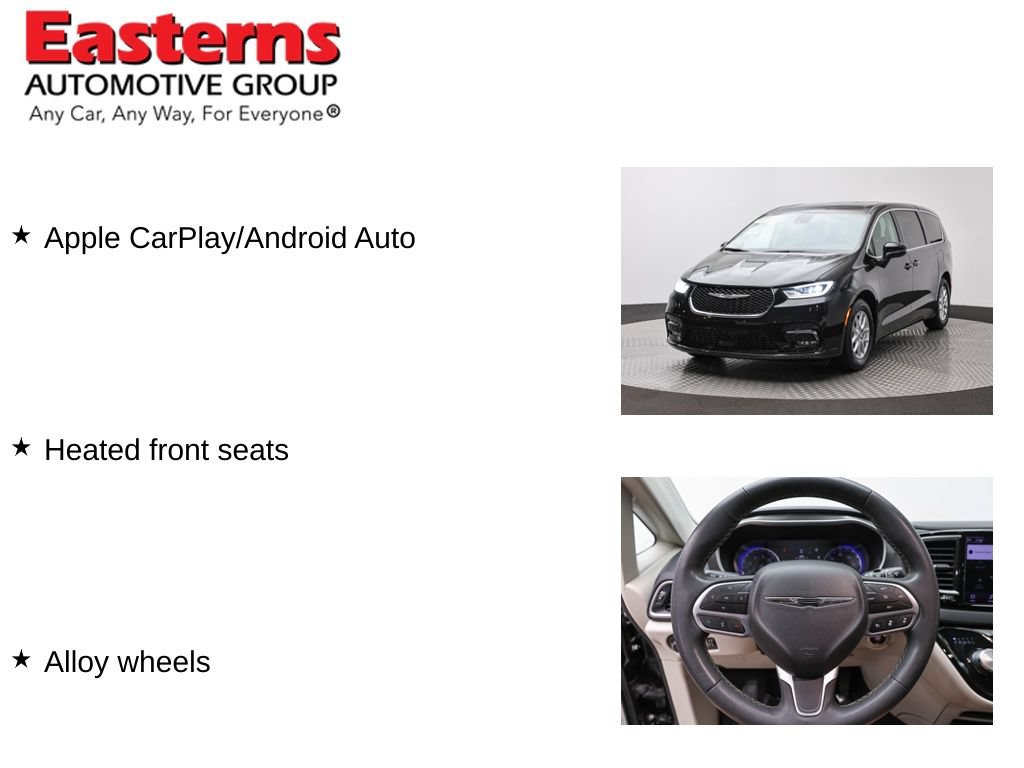 Used 2023 Chrysler Pacifica Touring-L FWD image 12