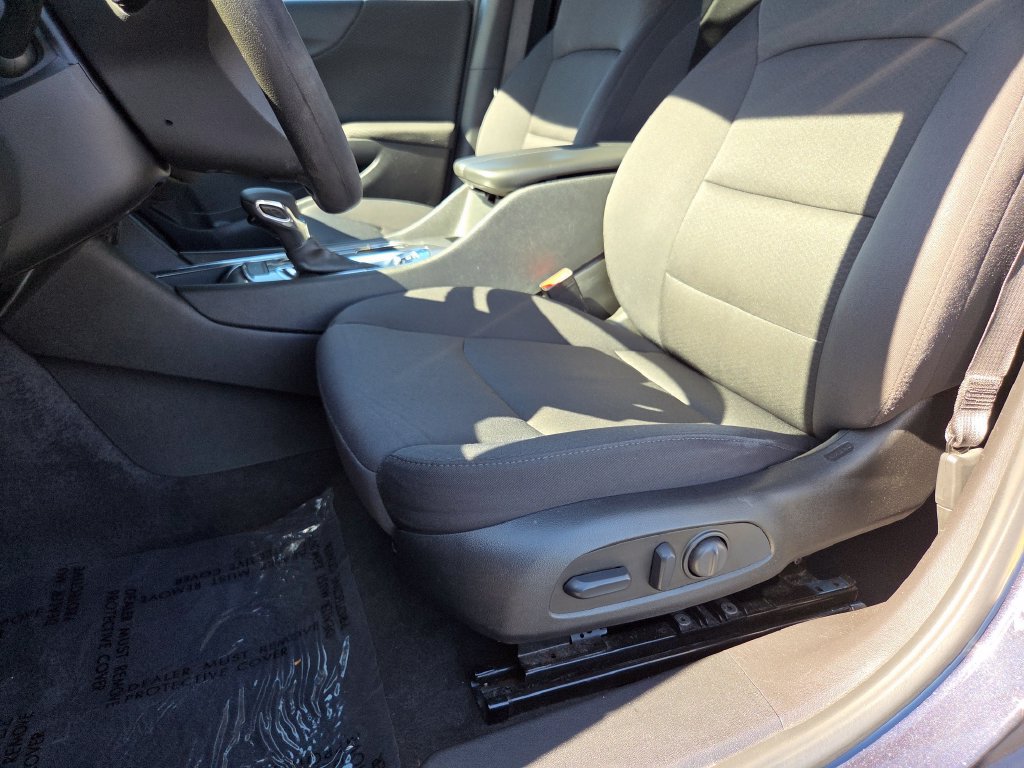 Used 2023 Chevrolet Malibu LT FWD image 26