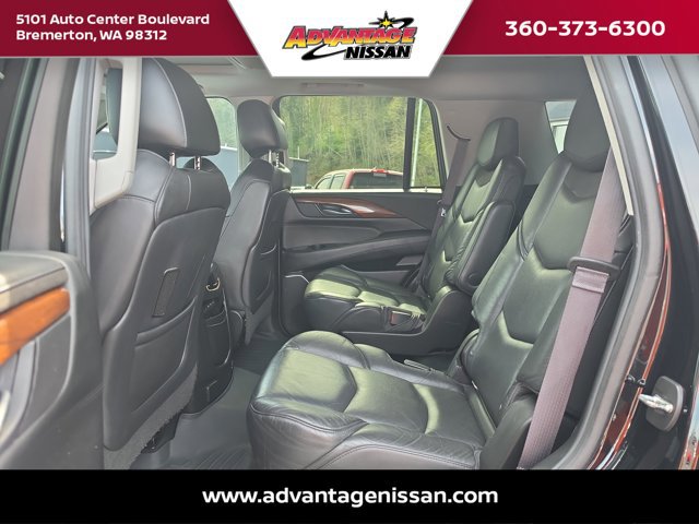 Used 2017 Cadillac Escalade Luxury AWD/4WD image 33