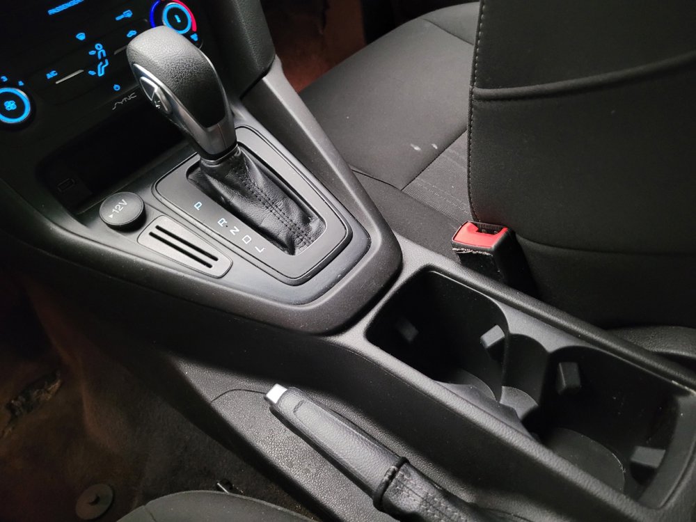 Used 2018 Ford Focus SE FWD image 26