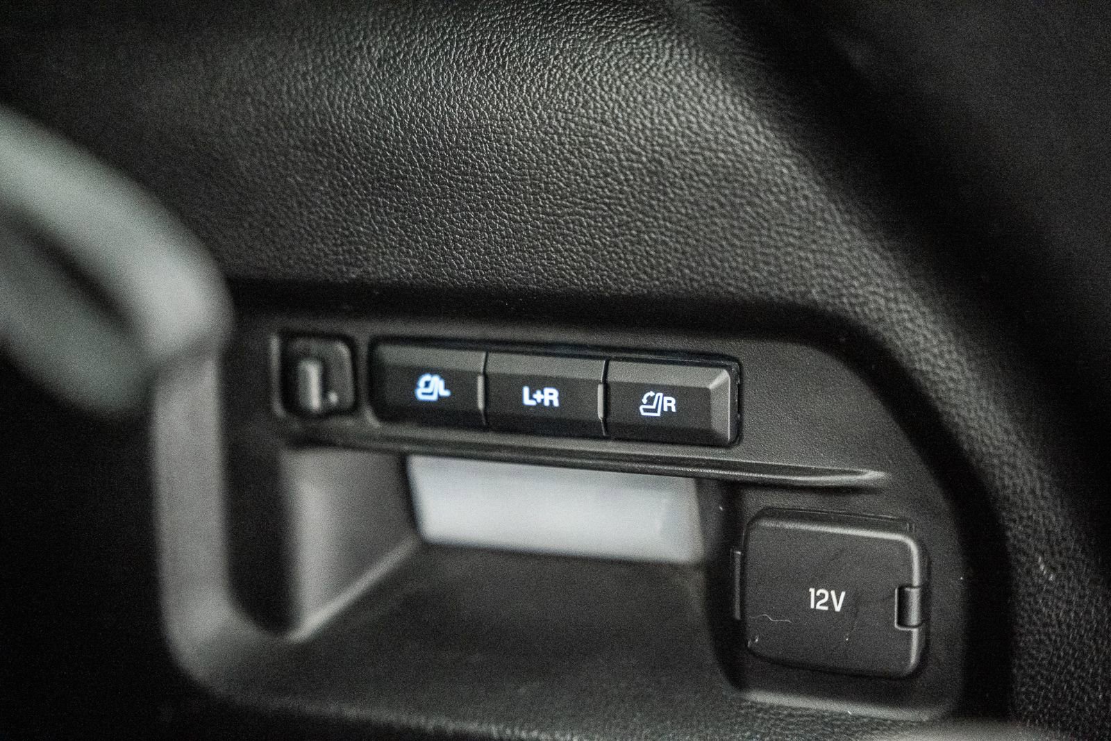 Used 2020 Ford Explorer Limited w/ Class III Trailer Tow Package image 14