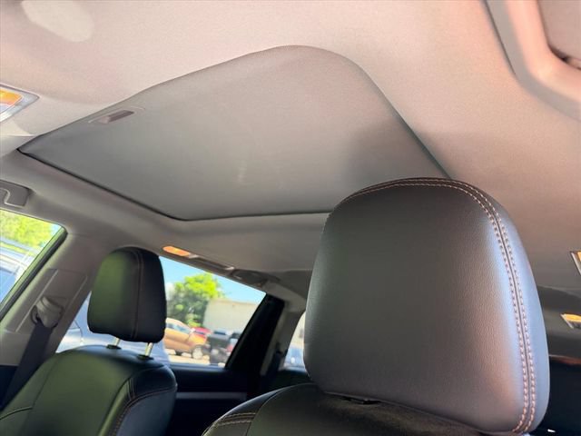 Used 2018 Toyota Highlander XLE AWD/4WD image 11