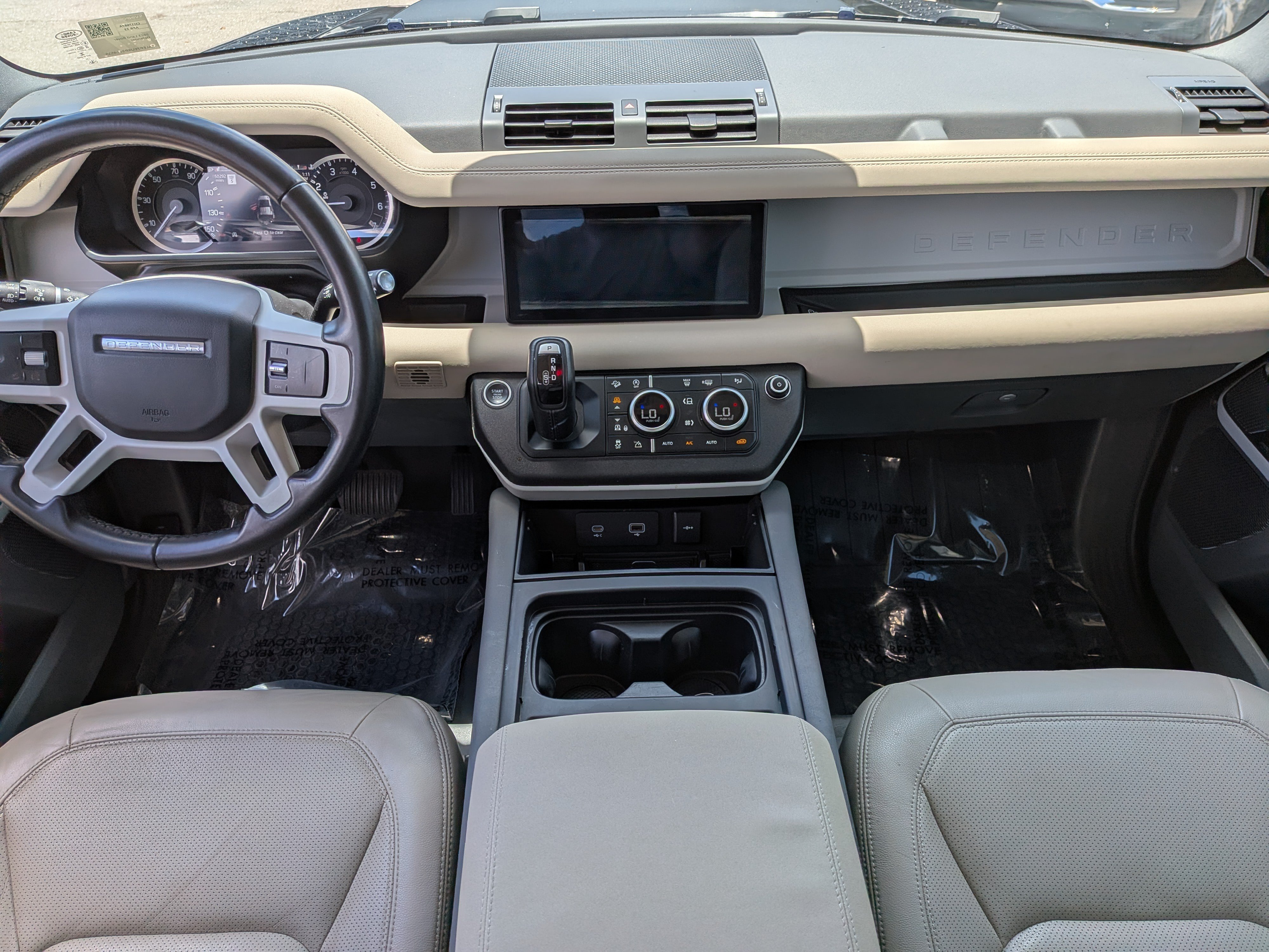Used 2023 Land Rover Defender 110 SE AWD/4WD image 16