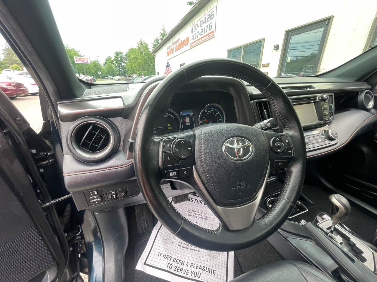 Used 2017 Toyota RAV4 SE AWD/4WD image 12