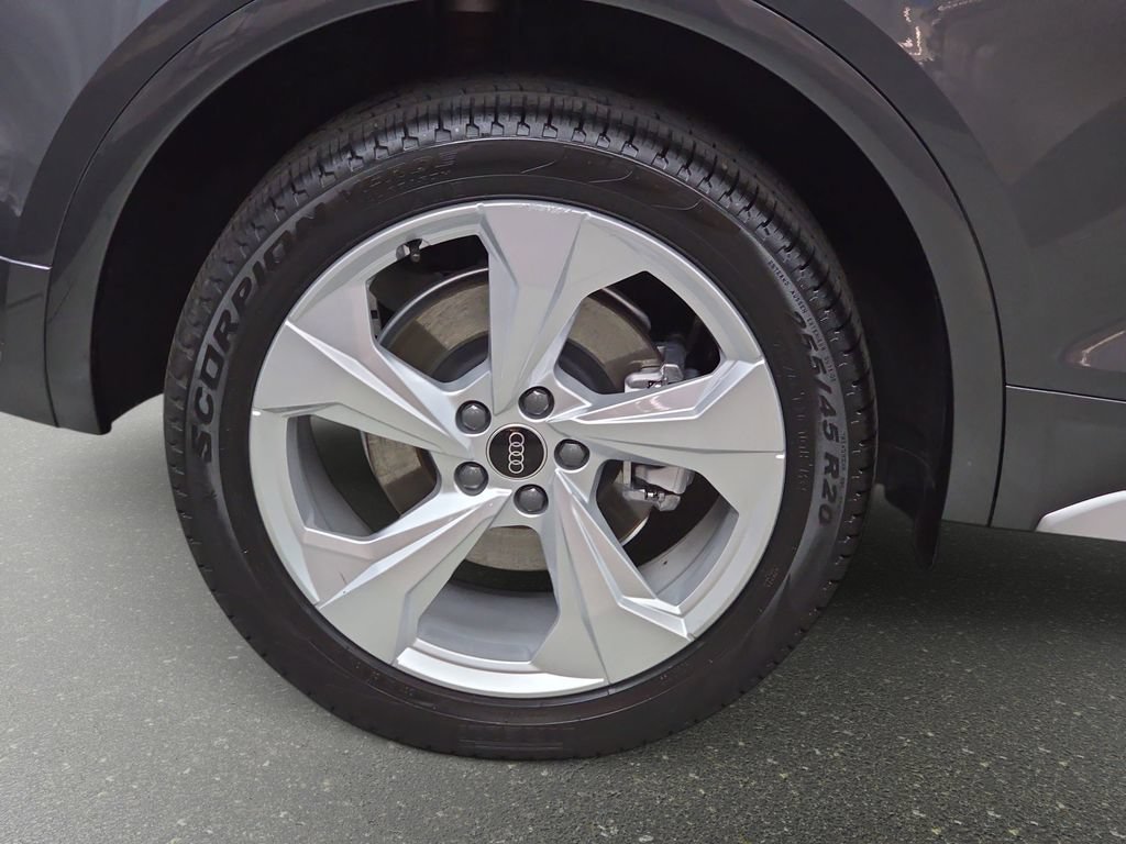 Used 2025 Audi Q5 2.0T Premium Plus AWD/4WD image 35