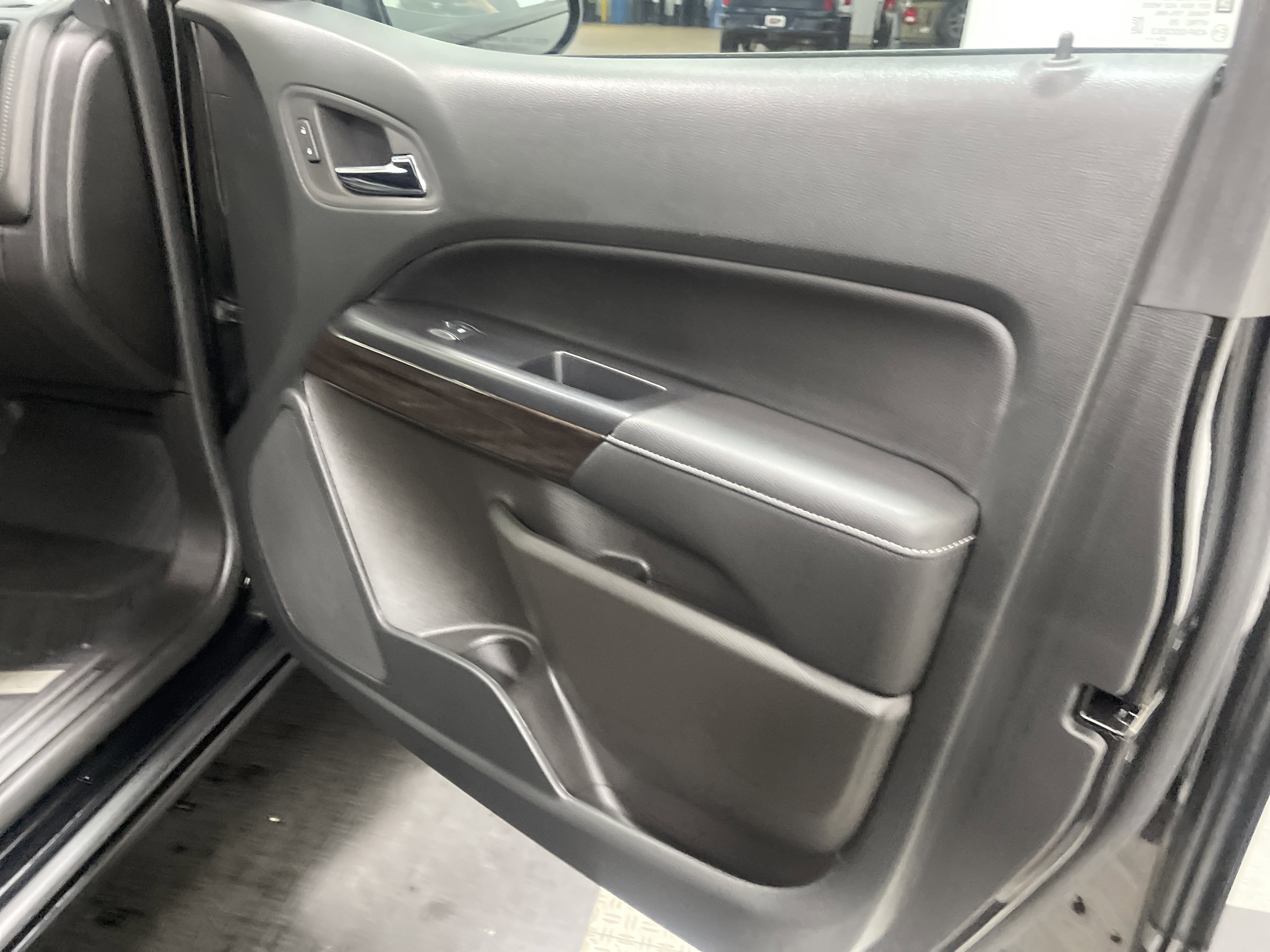 Used 2022 GMC Canyon Elevation w/ Elevation Premium Package image 23