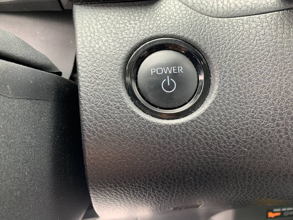 Used 2025 Toyota Camry LE w/ Convenience Package FWD image 25