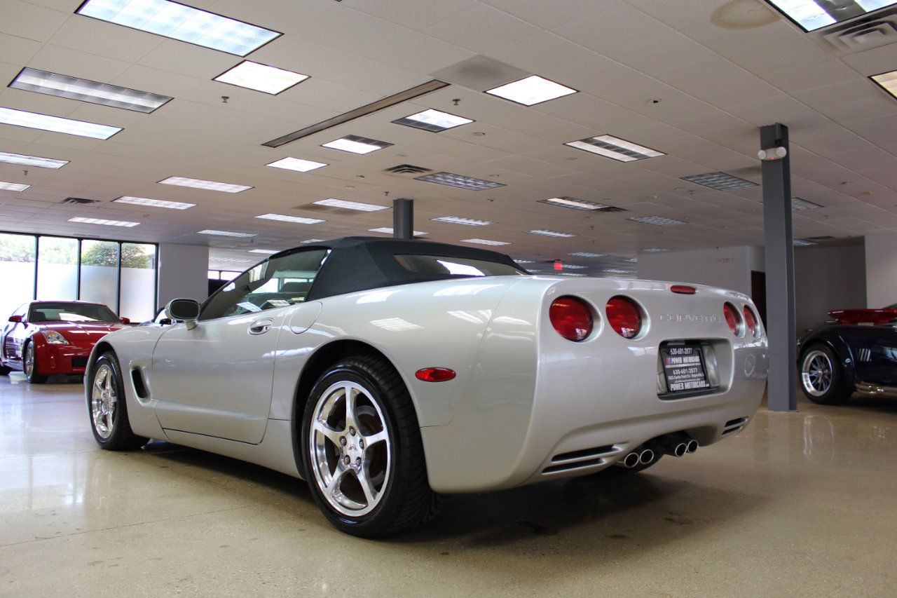 Used 2004 Chevrolet Corvette Convertible w/ Preferred Equipment Group image 14