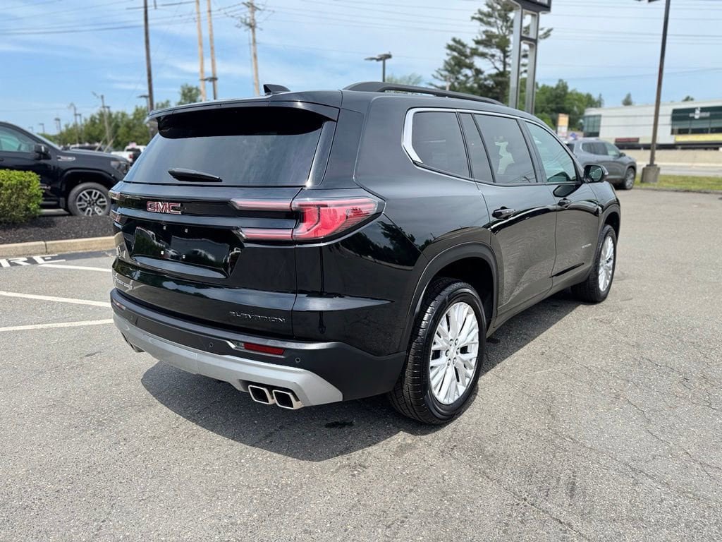 Used 2025 GMC Acadia Elevation w/ Elevation Premium Package AWD/4WD image 7