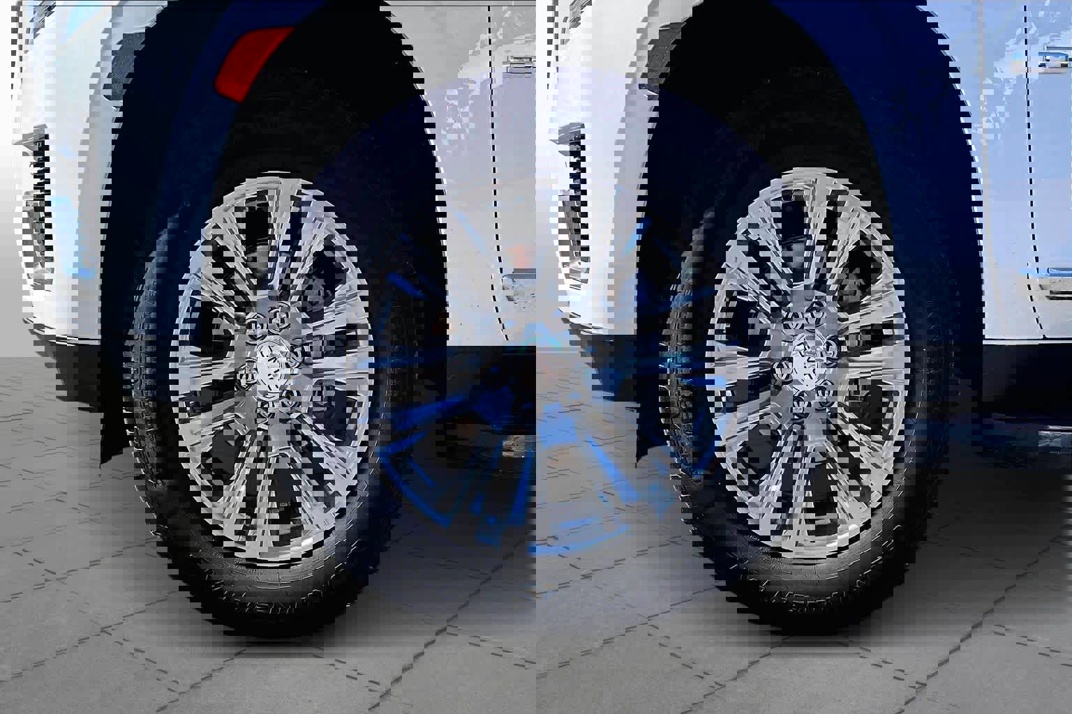 Used 2024 GMC Yukon Denali image 10